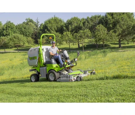 Grillo Cortacésped Hidrostático Frontal Con Recogida FD 2200 Stage5 4WD