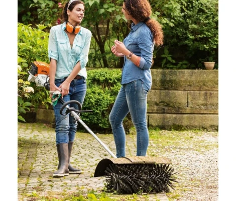 STIHL Cepillo Barredor KB- KM