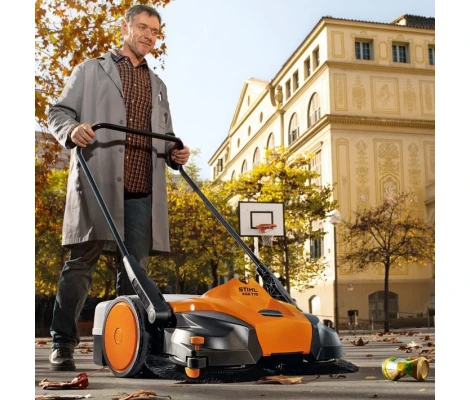 STIHL Barredora KGA 770 Sin Batería Ni Cargador