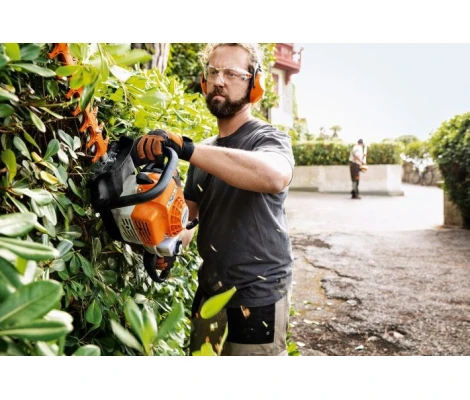 STIHL Cortasetos HS 82 T