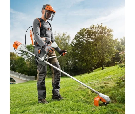 STIHL Desbrozadora FSA 90 Con AutoCut 25-2 y Cortahierbas Ø 260 mm