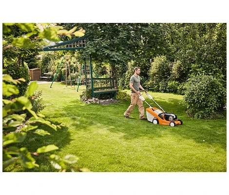STIHL Cortacésped RM 248