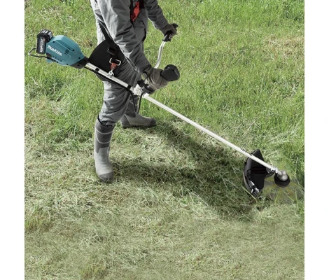 Makita Desbrozador BL 40Vmax XGT Con Mango Tipo "U" ADT AFT WG - UR006GZ02