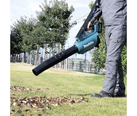 Makita Soplador Batería BL 40Vmáx XGT - UB001GZ