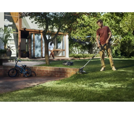 Kit Recortadora Husqvarna Aspire™  T28-P4A+ Batería 4,0 Ah y Cargador