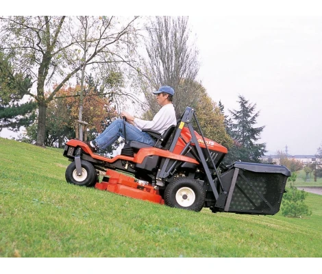 Tractor Segadora Kubota GZD15 LDII