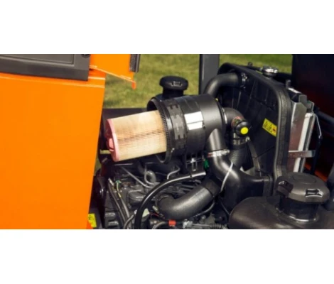 Segadora Kubota ZD1211