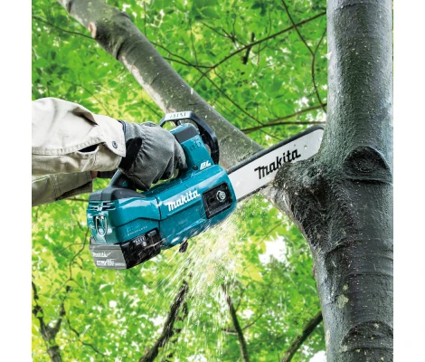 Makita Motosierra A Batería DUC254Z 18V Ah 25 cm Espada