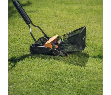 Fiskars Cortacésped  StaySharp™ Max