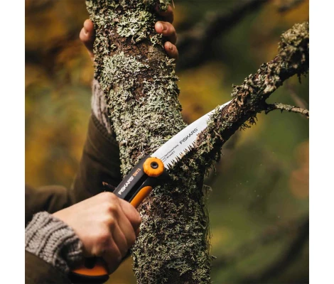 Fiskars Sierra De Jardín Embutible Xtract™ SW73