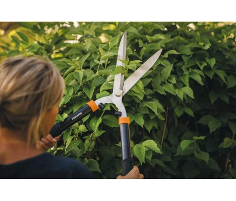 Fiskars Cortasetos Solid HS21 -1026827